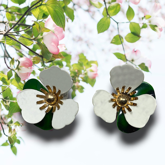 Vintage 1970's Sarah Coventry Magnolia Leverback Earrings Painted Metal Tole - Picture 1 of 5